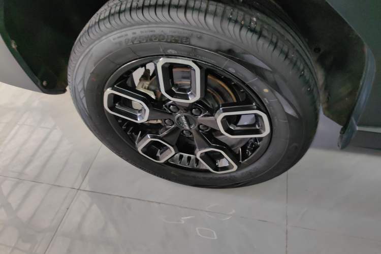 Used Haval X DOG 2022 1.5T DCT Four-Wheel Drive Trendy Wild Edition Right Rear Wheel Hub