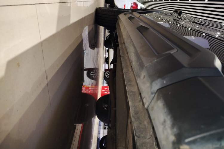 Used Haval X DOG 2022 1.5T DCT Two-Wheel Drive Trendy Edition Right Side Sill