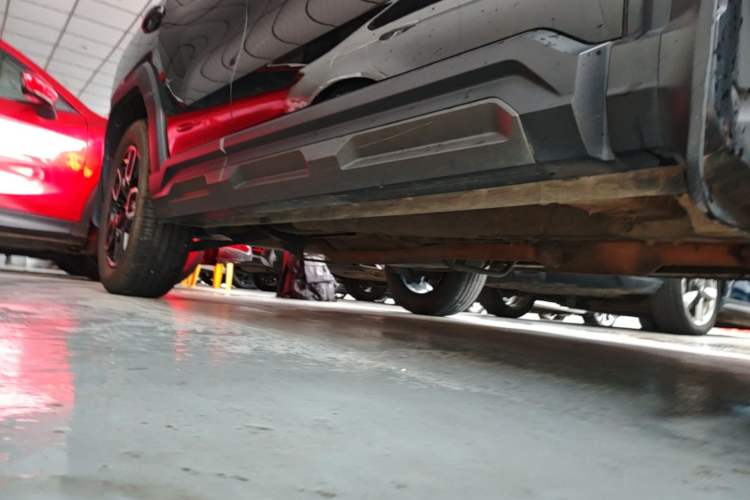Used Haval X DOG 2022 1.5T DCT Two-Wheel Drive Trendy Edition Right Side Sill