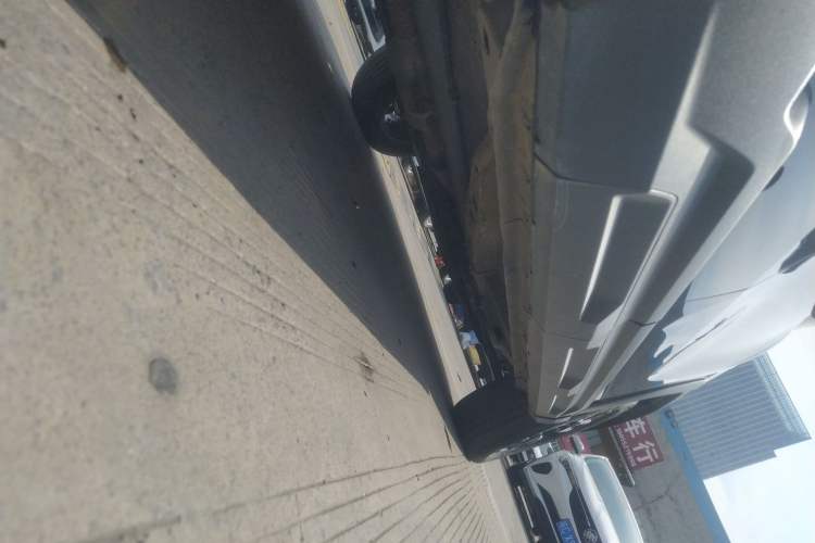 Used Haval X DOG 2022 1.5T DCT Two-Wheel Drive Trendy Edition Right Side Sill