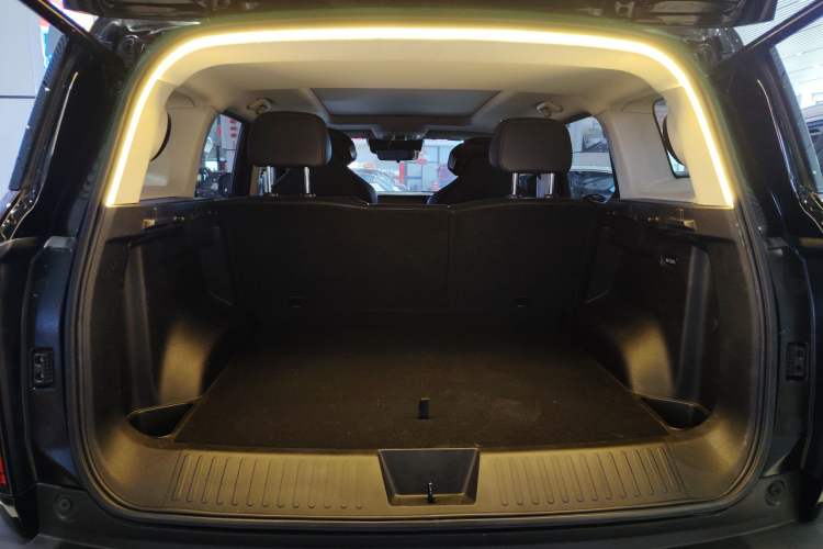Used Haval X DOG 2022 1.5T DCT Two-Wheel Drive Trendy Edition Trunk