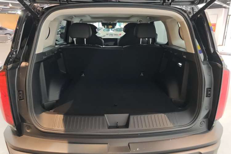 Used Haval X DOG 2022 1.5T DCT Two-Wheel Drive Trendy Edition Trunk