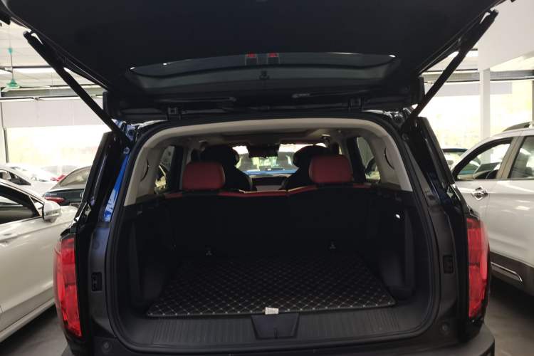 Used Haval X DOG 2022 1.5T DCT Two-Wheel Drive Trendy Edition Trunk