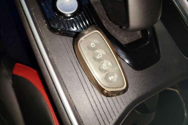 Used Haval X DOG 2022 1.5T DCT Two-Wheel Drive Trendy Edition Vehicle Key