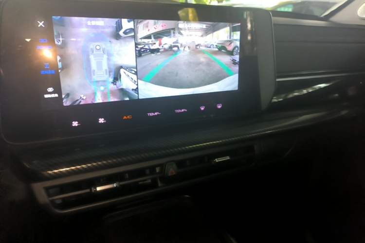 Used Haval X DOG 2022 1.5T DCT Two-Wheel Drive Trendy Edition Audio And AC Panel
