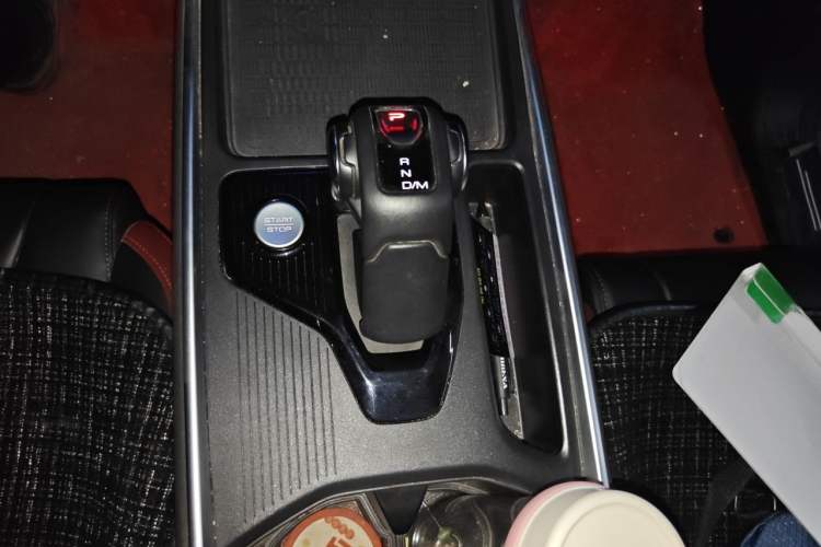 Used Haval X DOG 2022 1.5T DCT Two-Wheel Drive Trendy Edition Gear Lever