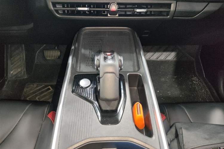 Used Haval X DOG 2022 1.5T DCT Two-Wheel Drive Trendy Edition Gear Lever
