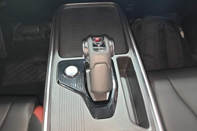 Used Haval X DOG 2022 1.5T DCT Two-Wheel Drive Trendy Edition Gear Lever