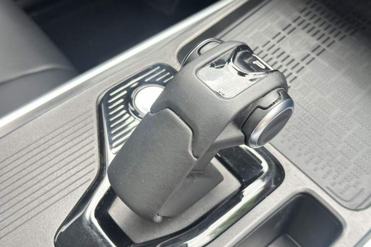 Used Haval X DOG 2022 1.5T DCT Two-Wheel Drive Trendy Edition Interior 3