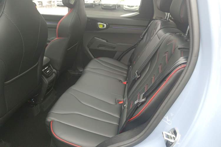 Used Haval X DOG 2022 1.5T DCT Two-Wheel Drive Trendy Edition Left Rear Seat