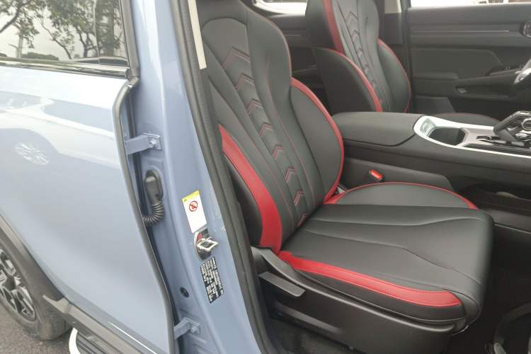 Used Haval X DOG 2022 1.5T DCT Two-Wheel Drive Trendy Edition Right Front Seat