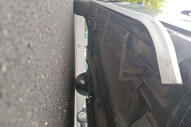 Used Haval X DOG 2022 1.5T DCT Two-Wheel Drive Trendy Edition Right Side Sill
