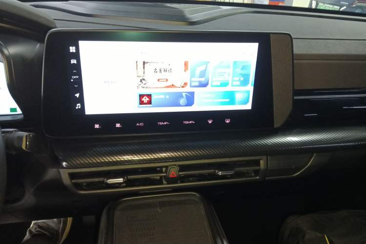 Used Haval X DOG 2022 1.5T DCT Two-Wheel Drive Trendy Edition Audio And AC Panel