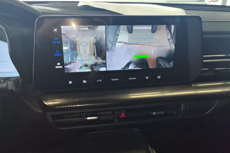 Used Haval X DOG 2022 1.5T DCT Two-Wheel Drive Trendy Edition Audio And AC Panel