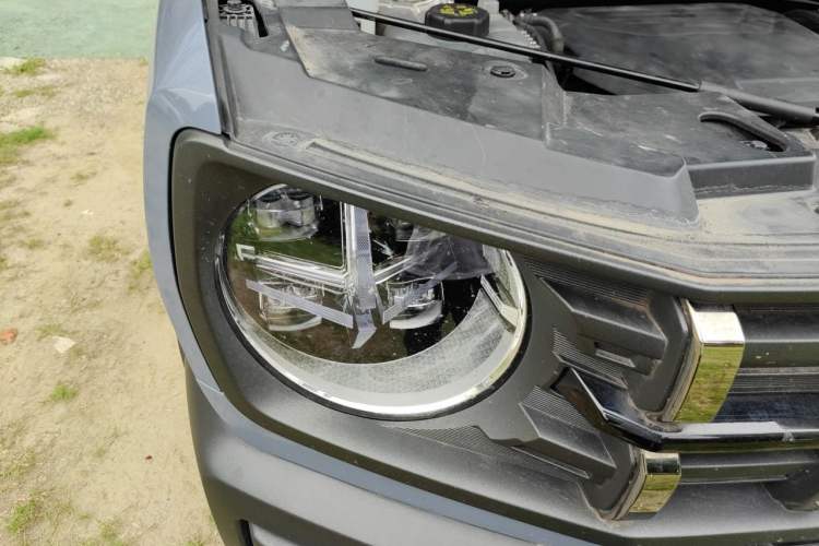 Used Haval X DOG 2022 1.5T DCT Two-Wheel Drive Trendy Edition Engine Bay Right