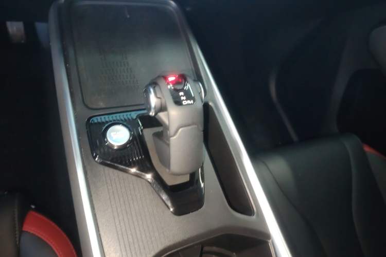 Used Haval X DOG 2022 1.5T DCT Two-Wheel Drive Trendy Edition Gear Lever
