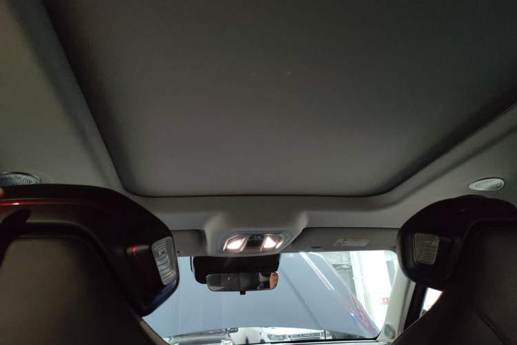 Used Haval X DOG 2022 1.5T DCT Two-Wheel Drive Trendy Edition Headliner
