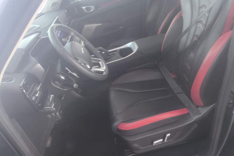 Used Haval X DOG 2022 1.5T DCT Two-Wheel Drive Trendy Edition Left Front Seat