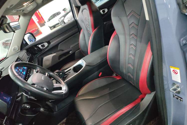 Used Haval X DOG 2022 1.5T DCT Two-Wheel Drive Trendy Edition Left Front Seat