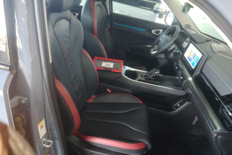 Used Haval X DOG 2022 1.5T DCT Two-Wheel Drive Trendy Edition Right Front Seat