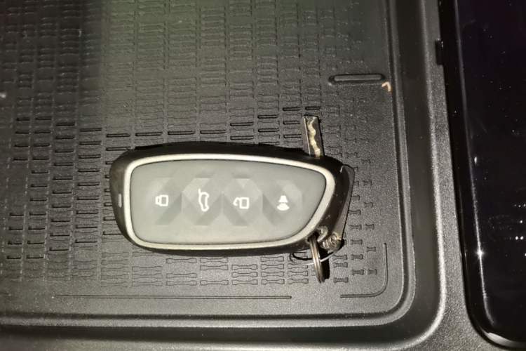 Used Haval X DOG 2022 1.5T DCT Two-Wheel Drive Trendy Edition Vehicle Key