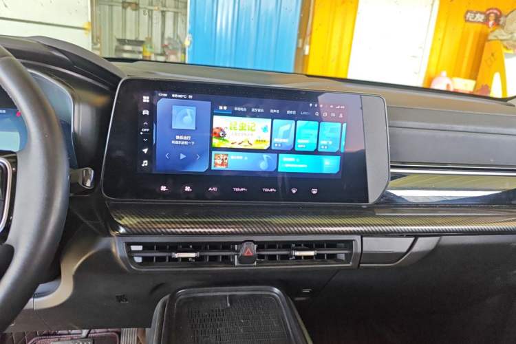 Used Haval X DOG 2022 1.5T DCT Two-Wheel Drive Trendy Sound Edition Audio And AC Panel