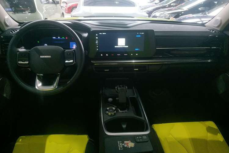 Used Haval X DOG 2022 1.5T DCT Four-Wheel Drive Trendy Wild Edition Center Console