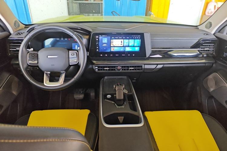 Used Haval X DOG 2022 1.5T DCT Two-Wheel Drive Trendy Sound Edition Center Console