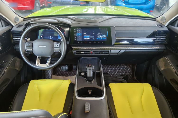 Used Haval X DOG 2022 1.5T DCT Two-Wheel Drive Trendy Edition Center Console