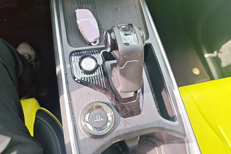 Used Haval X DOG 2022 1.5T DCT Four-Wheel Drive Trendy Wild Edition Gear Lever