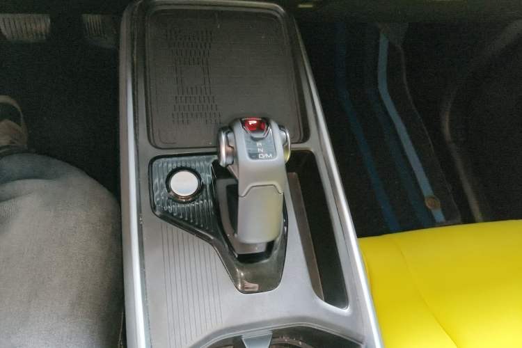 Used Haval X DOG 2022 1.5T DCT Two-Wheel Drive Trendy Edition Gear Lever