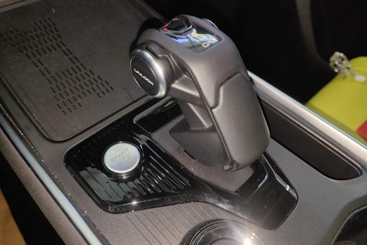 Used Haval X DOG 2022 1.5T DCT Four-Wheel Drive Trendy Wild Edition Gear Lever