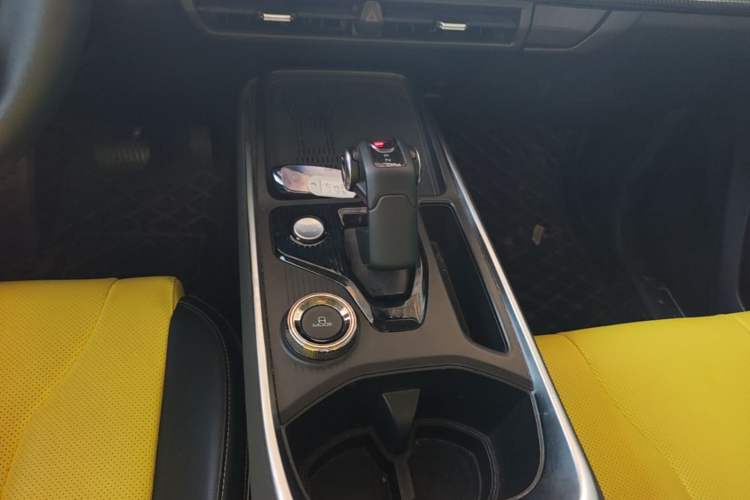 Used Haval X DOG 2022 1.5T DCT Four-Wheel Drive Trendy Wild Edition Gear Lever