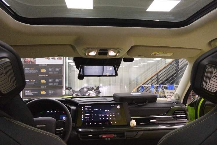 Used Haval X DOG 2022 1.5T DCT Two-Wheel Drive Trendy Edition Headliner