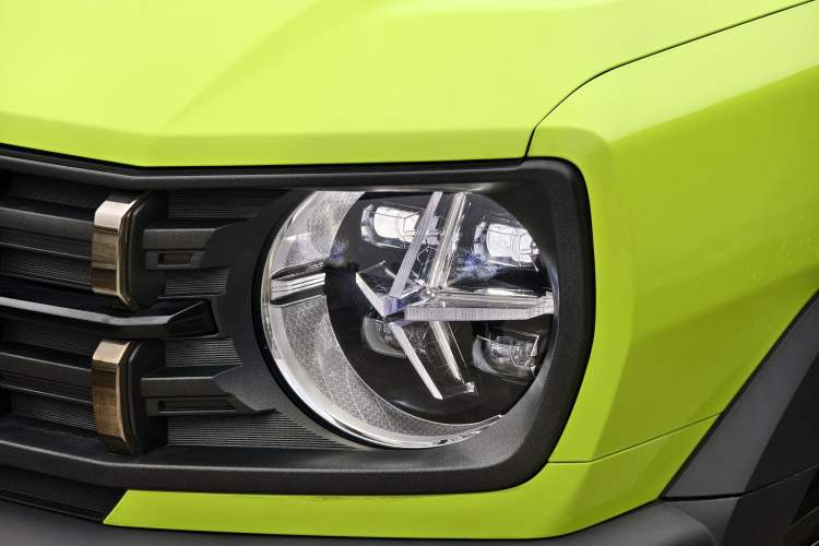 Used Haval X DOG 2022 1.5T DCT Four-Wheel Drive Trendy Wild Edition Left Front Headlight