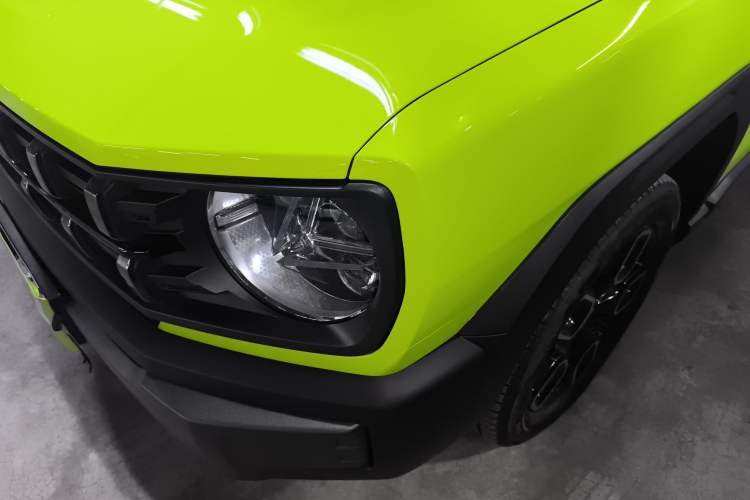 Used Haval X DOG 2022 1.5T DCT Four-Wheel Drive Trendy Wild Edition Left Front Headlight