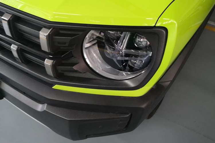 Used Haval X DOG 2022 1.5T DCT Two-Wheel Drive Trendy Edition Left Front Headlight