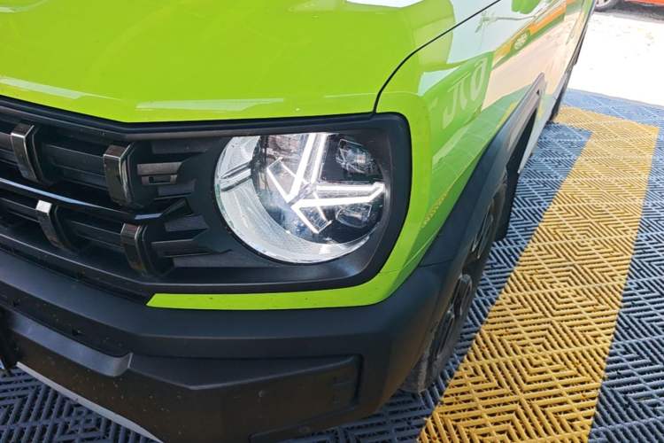 Used Haval X DOG 2022 1.5T DCT Four-Wheel Drive Trendy Wild Edition Left Front Headlight