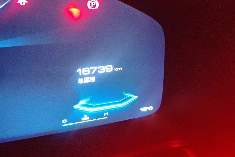 Used Haval X DOG 2022 1.5T DCT Two-Wheel Drive Trendy Edition Odometer Close Up