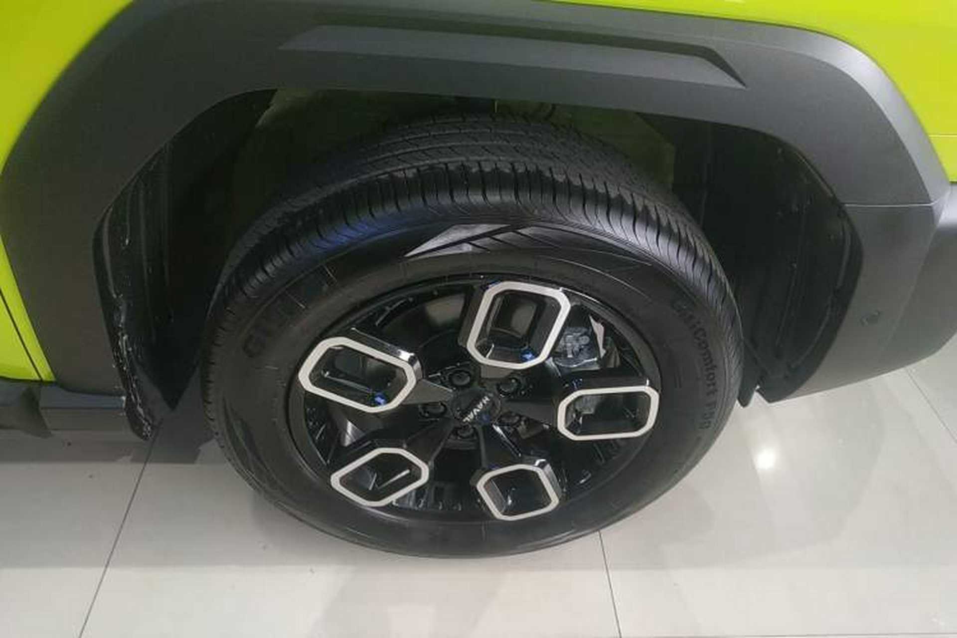 Used Haval X DOG 2022 1.5T DCT Four-Wheel Drive Trendy Wild Edition Right Front Wheel Hub