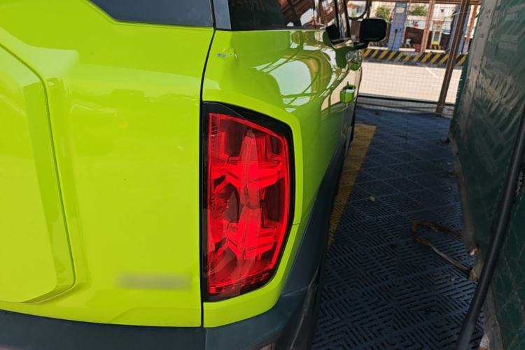 Used Haval X DOG 2022 1.5T DCT Four-Wheel Drive Trendy Wild Edition Right Rear Taillight