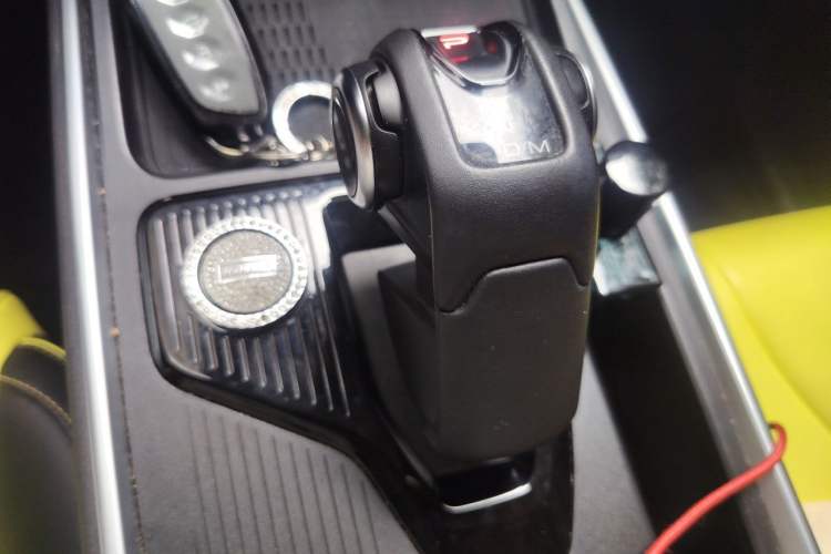 Used Haval X DOG 2022 1.5T DCT Two-Wheel Drive Trendy Edition Gear Lever