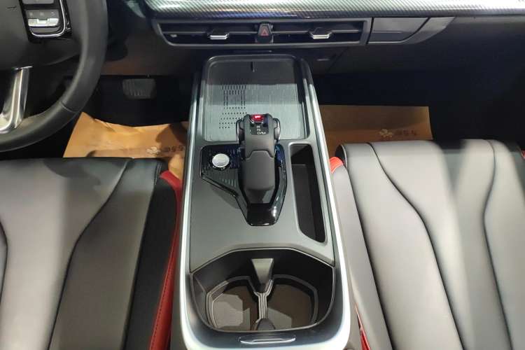 Used Haval X DOG 2022 1.5T DCT Two-Wheel Drive Trendy Edition Gear Lever