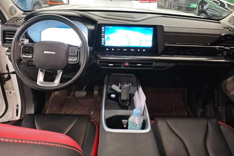 Used Haval X DOG 2022 1.5T DCT Two-Wheel Drive Trendy Edition Center Console