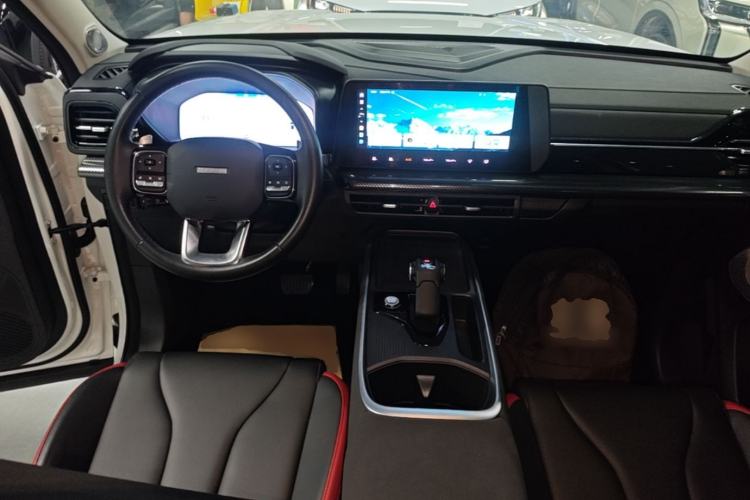 Used Haval X DOG 2022 1.5T DCT Two-Wheel Drive Trendy Edition Center Console