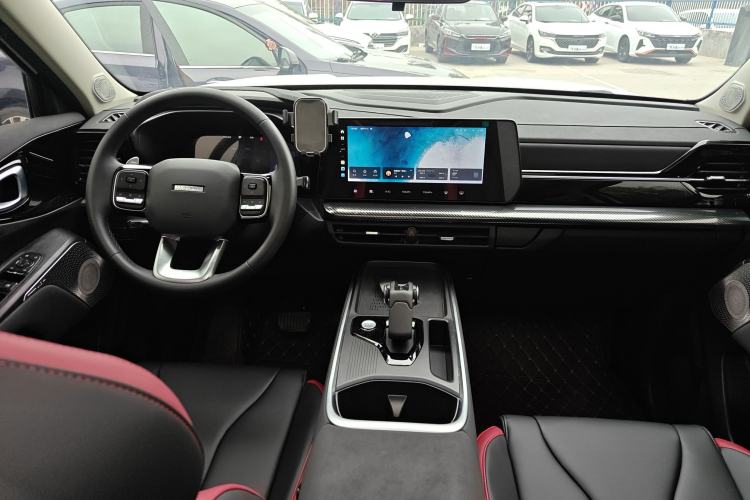 Used Haval X DOG 2022 1.5T DCT Two-Wheel Drive Trendy Edition Center Console