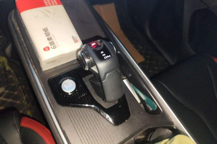 Used Haval X DOG 2022 1.5T DCT Two-Wheel Drive Trendy Edition Gear Lever