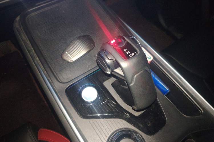 Used Haval X DOG 2022 1.5T DCT Four-Wheel Drive Trendy Wild Edition Gear Lever