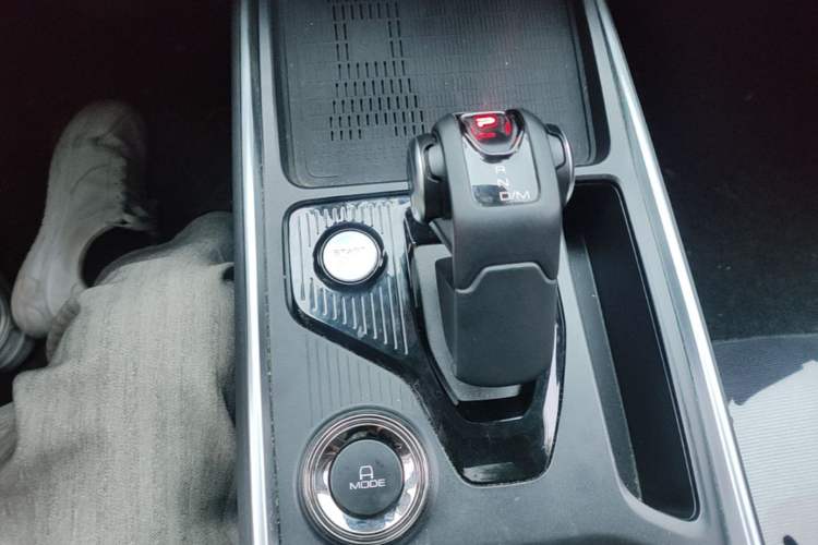Used Haval X DOG 2022 1.5T DCT Four-Wheel Drive Trendy Wild Edition Gear Lever
