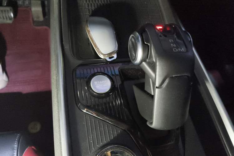 Used Haval X DOG 2022 1.5T DCT Four-Wheel Drive Trendy Wild Edition Gear Lever